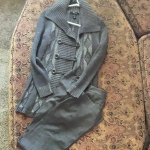 2 piece style and co, pants tahari.